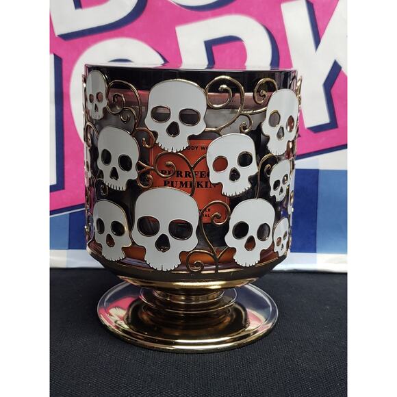 BBW Halloween Skull 3 Wick Candle Holder Halloween Fragrance Decor - Picture 2 of 3